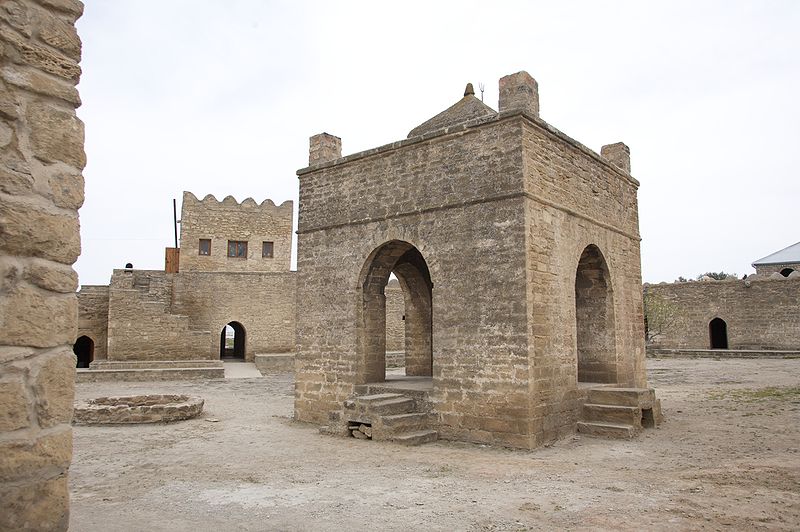 باکو ، سفر به باکو